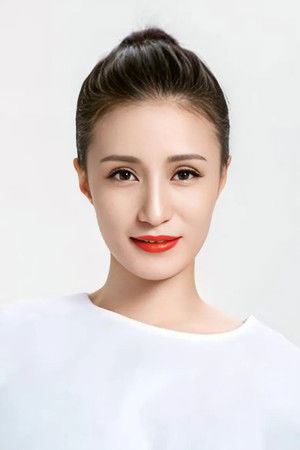 万美汐