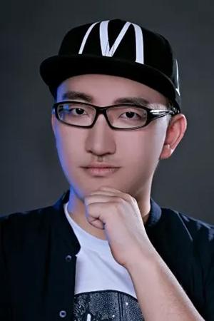 梁达伟 Dawei Liang